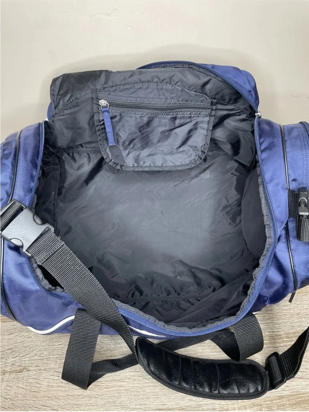 Vintage Nautica Y2K Duffle Bag Gorpcore Gym Travel Weekender Blue